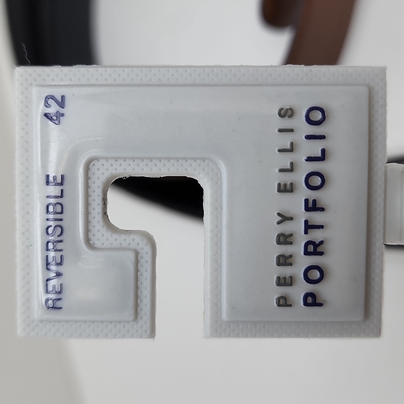 PERRY ELLIS REVERSIBLE BLACK & LIGHT BROWN BELT - Picture 3 of 6